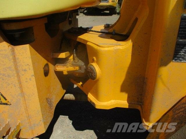 Volvo L 40 B 30 32 35 45 Gumikerekes homlokrakodók