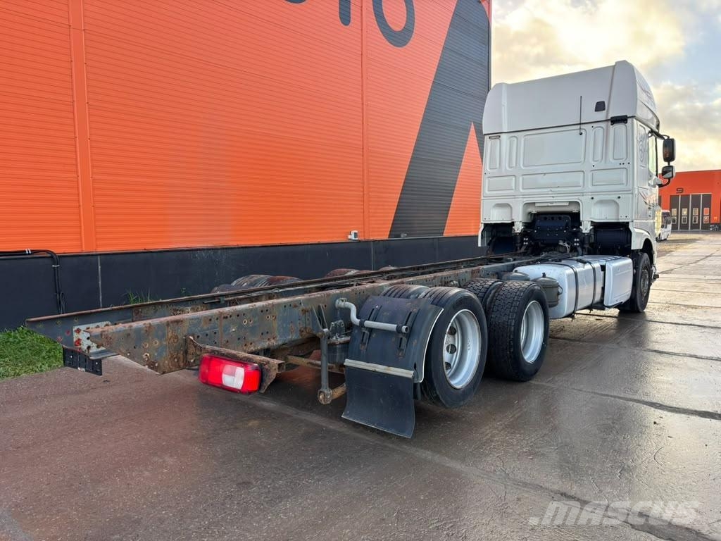 DAF XF 510 6x2 CHASSIS L=7687 mm شاحنات بمقصورة وهيكل