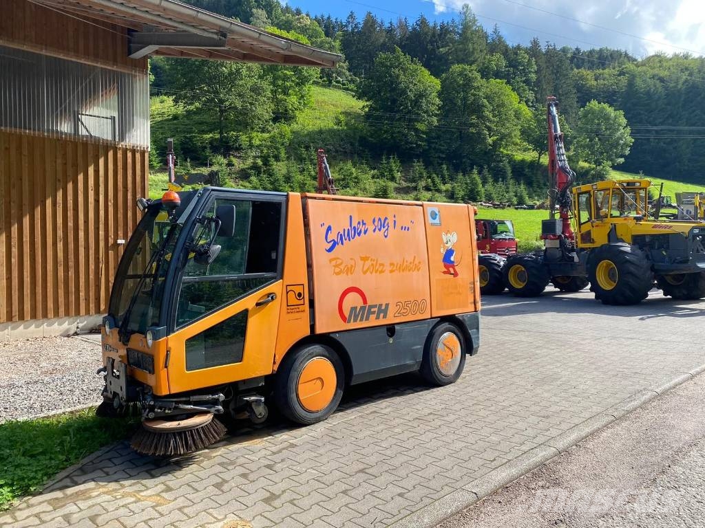 Aebi MFH 2500 Kehrmaschine Barredoras