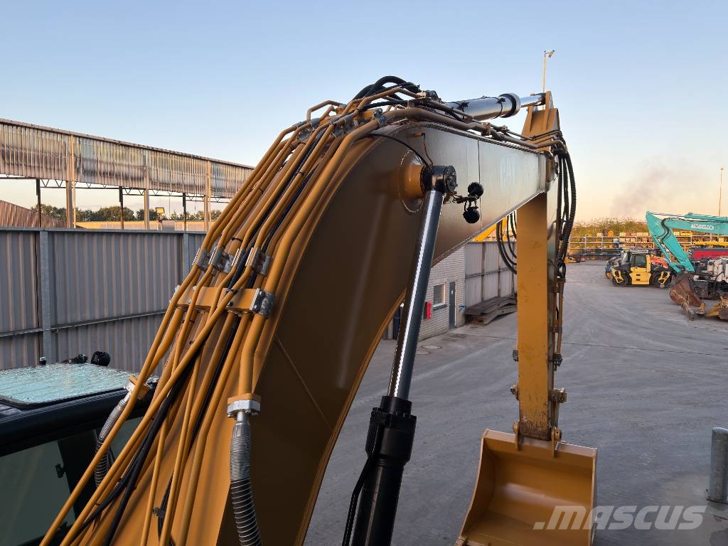 CAT 330 07B Paletli ekskavatörler
