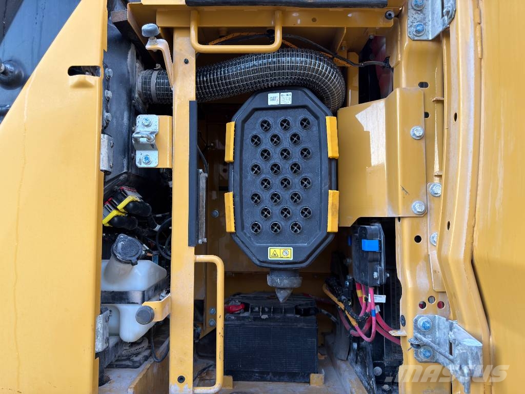 CAT 330 07B Paletli ekskavatörler