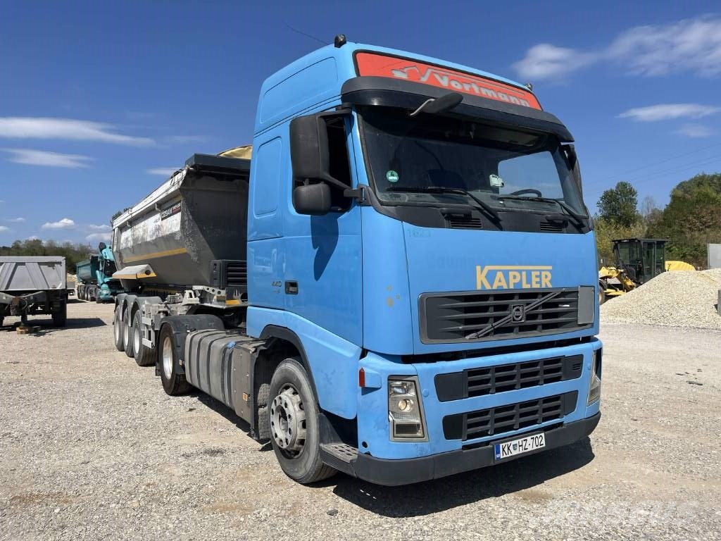 Volvo FH 12 (Drugi motor) + Ozsan Treyler Sattelzugmaschinen