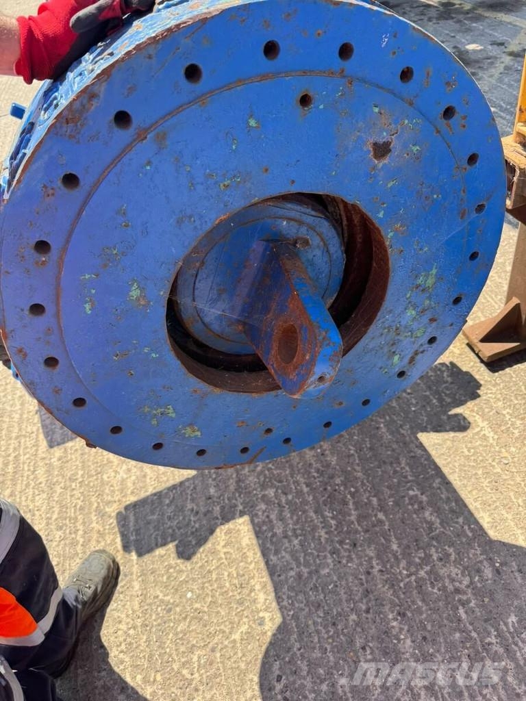 Casagrande B360xp مثاقيب ثقيلة