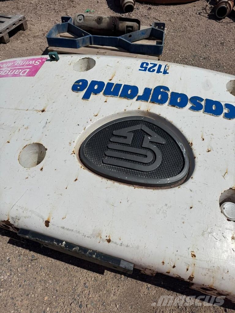 Casagrande B360xp مثاقيب ثقيلة