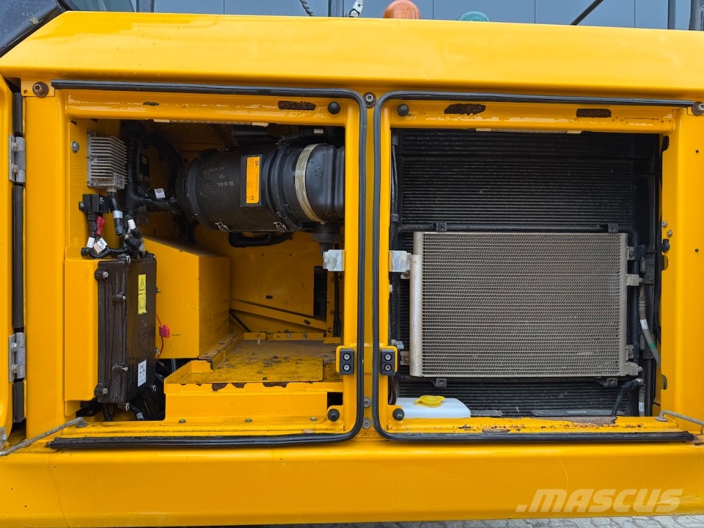 JCB 220 XL 4F - 220X LC - 220XL - 220X L4F Rupsgraafmachines