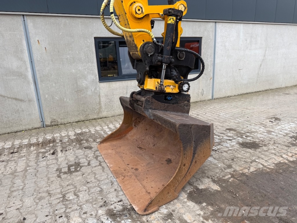 JCB 220 XL 4F - 220X LC - 220XL - 220X L4F Rupsgraafmachines