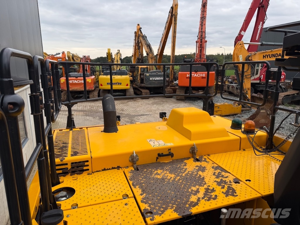 JCB 220 XL 4F - 220X LC - 220XL - 220X L4F Rupsgraafmachines