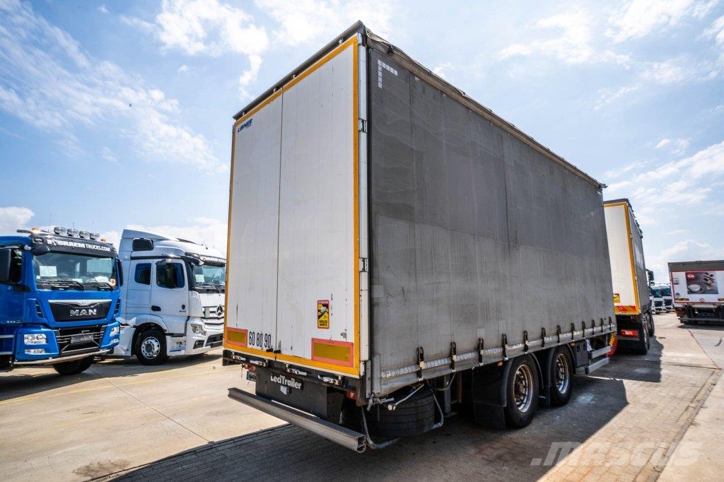 Lecitrailer R2 Curtainsideranhänger