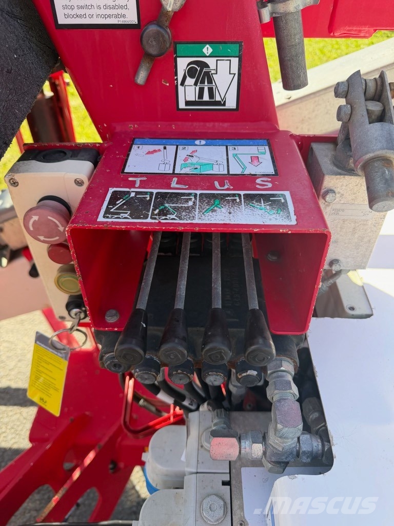 Niftylift 120tpe 拖拉移动式高空作业平台