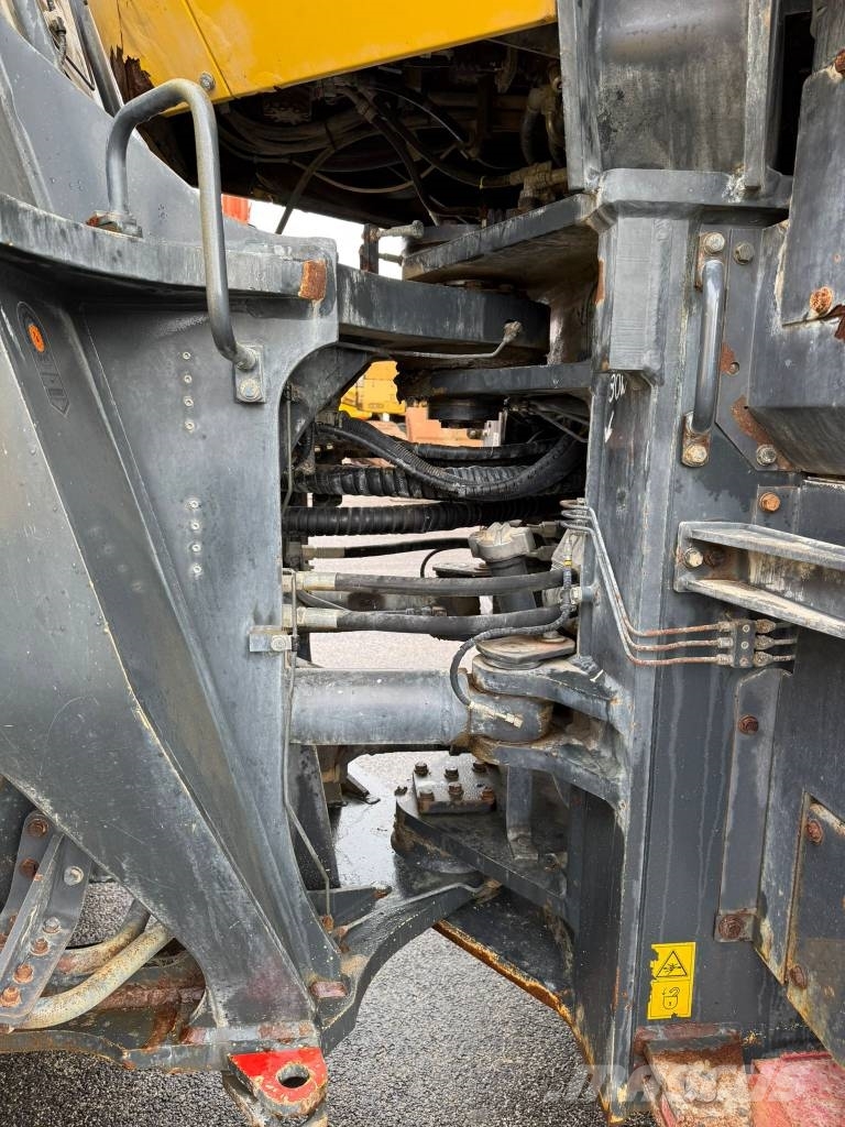 Komatsu WA 500-7 // BJ.2013 / 22832H/Klima/ZSA/ Utovarivači na kotačima