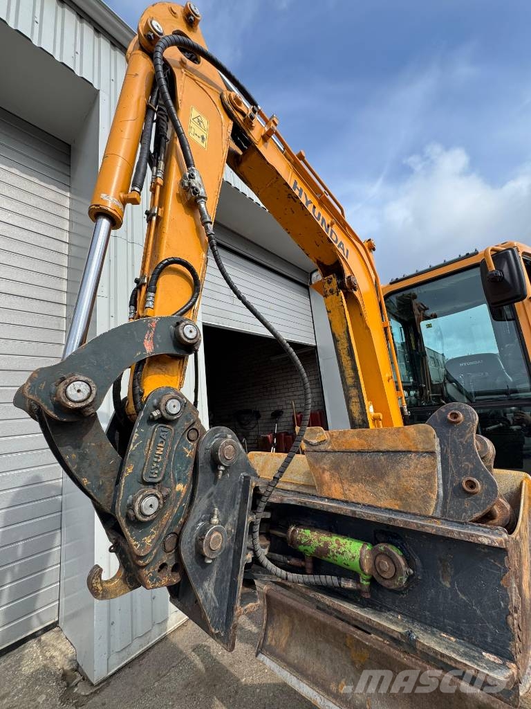 Hyundai R25Z-9AK حفارات صغيرة أقل من 7 طن (حفارات صغيرة)