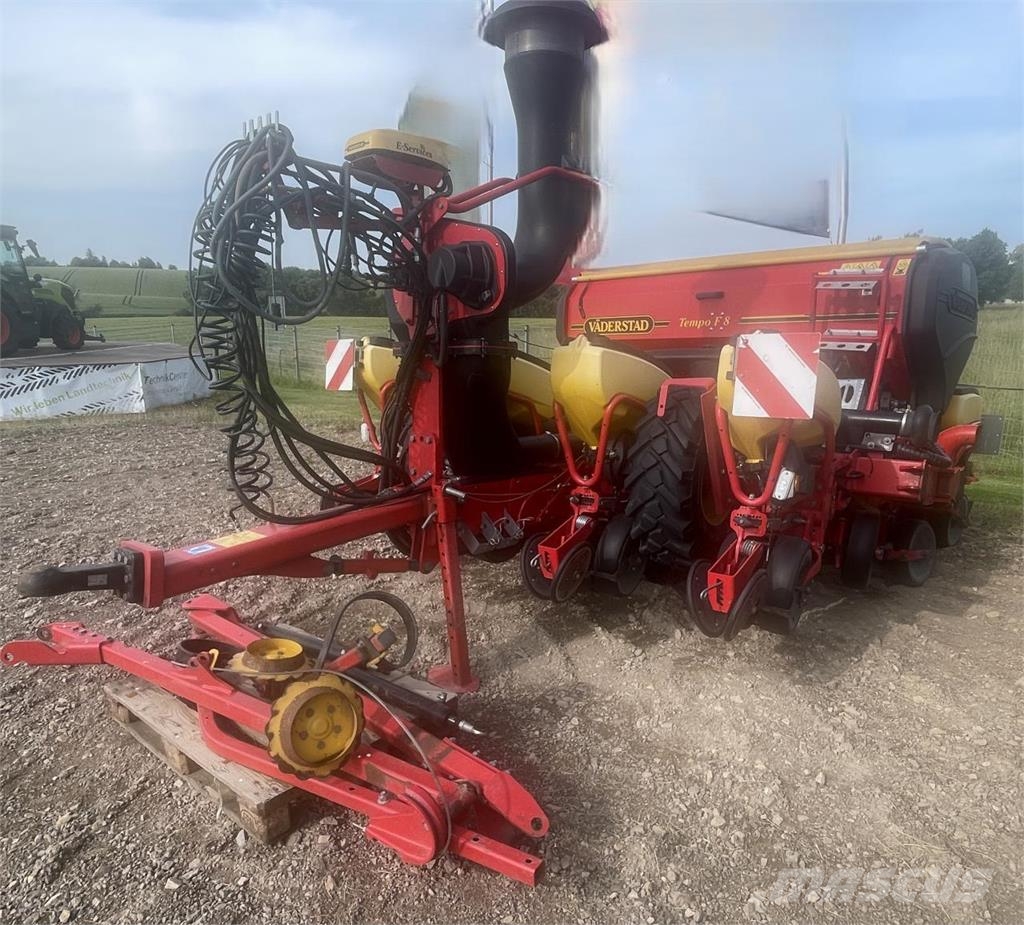 Väderstad Tempo F8 Tiksli sėjimo technika