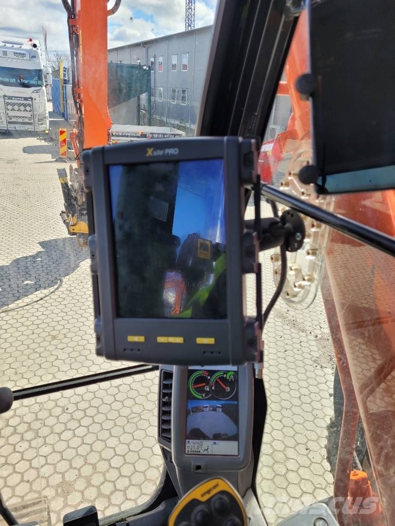 Hitachi ZX 225 US LC - 6 , UTHYRES 履带挖掘机