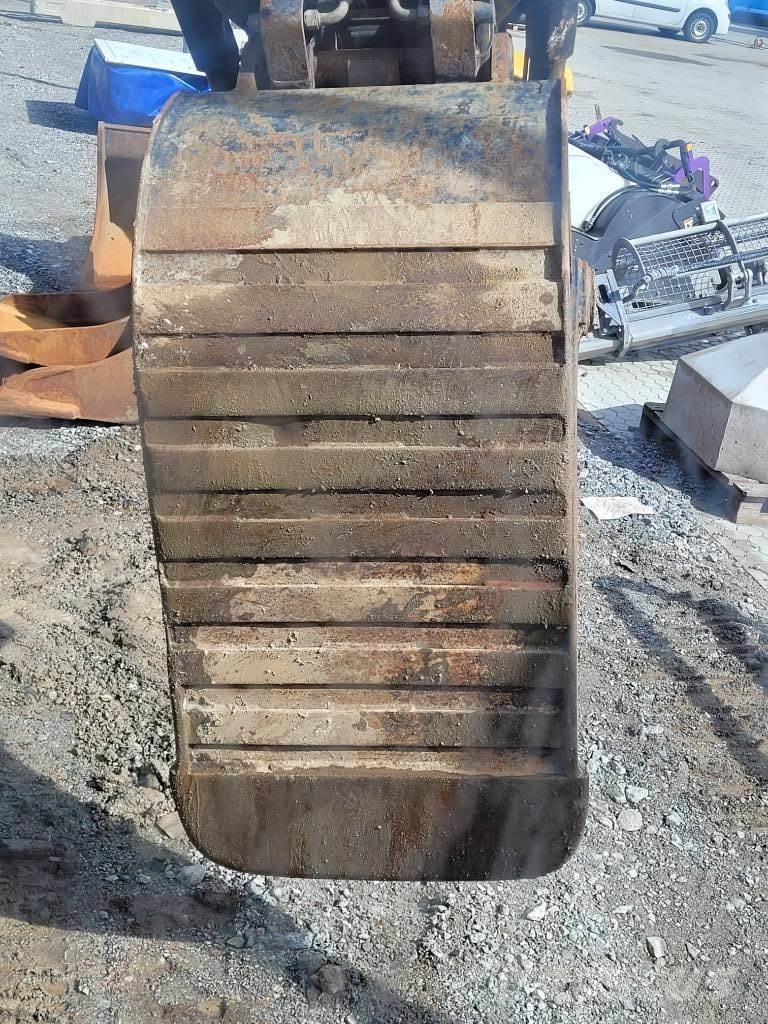 Hitachi ZX 225 US LC - 6 , UTHYRES 履带挖掘机