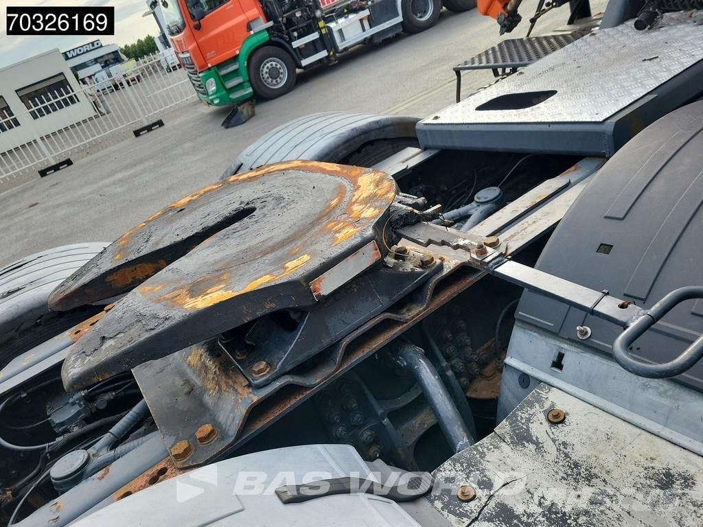 Iveco Stralis 560 Stralis 6X4 HMF1563 K2 Retarder Alcoa' وحدات الجر