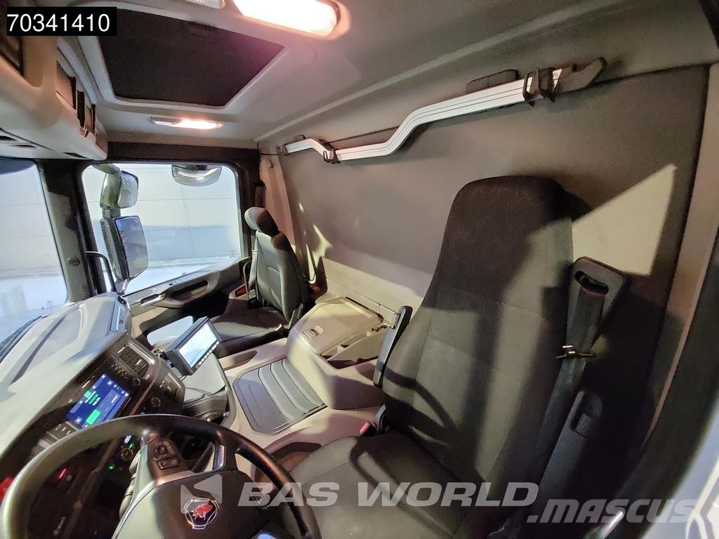 Scania P220 P 4X2 NL-Truck BDF1500kg Ladebordwand Automat Razstavljivi tovornjaki z žičnimi dvigali