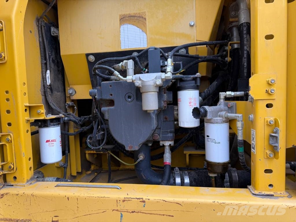 Komatsu PC 210 LC-10 Εκσκαφείς με ερπύστριες