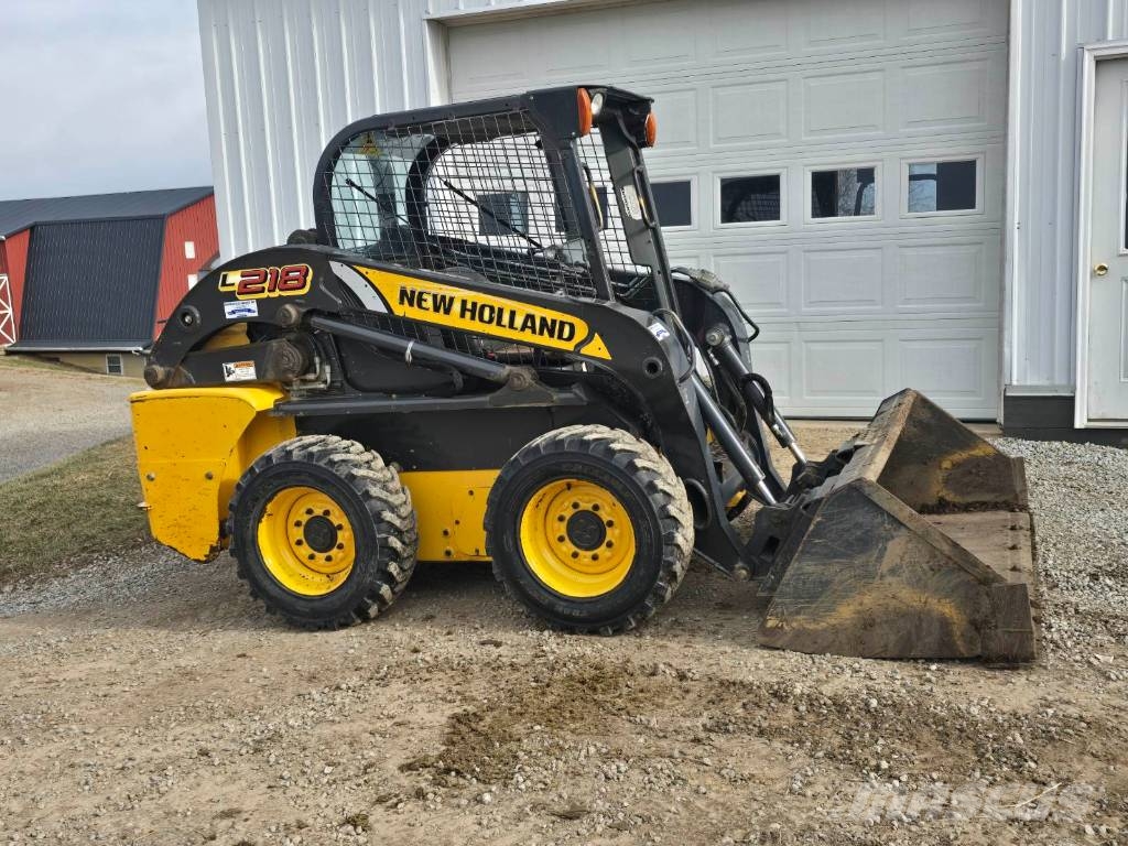 New Holland L 218, 2015, Brinkhaven, Ohio, United States - Used