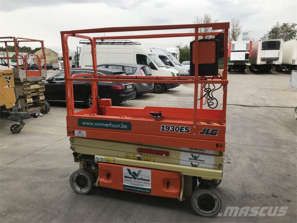 JLG 1930ES (4510) Šķerveida pacēlāji