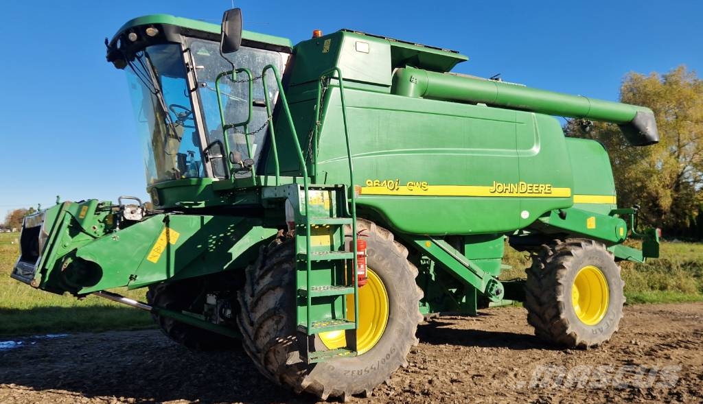 John Deere 9640i CWS Combine harvesters
