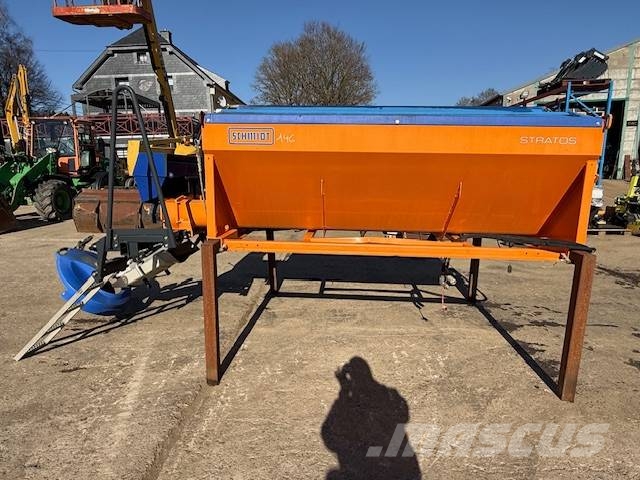Schmidt Stratos F30-25 - VCX-490 Розсіювачі солі та піску