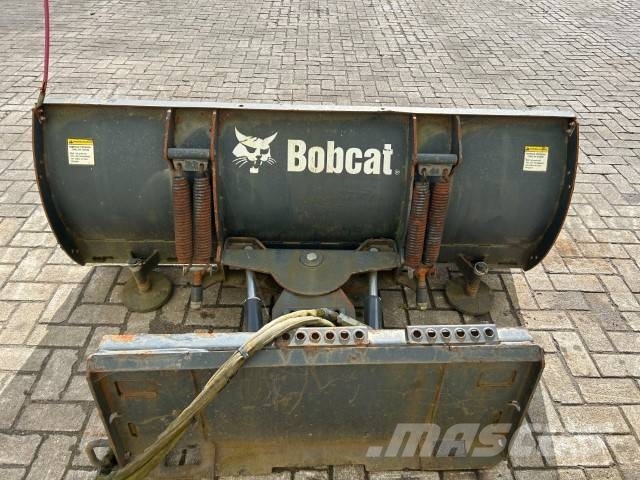 Bobcat Sneeuwbalde كاسحات جليد