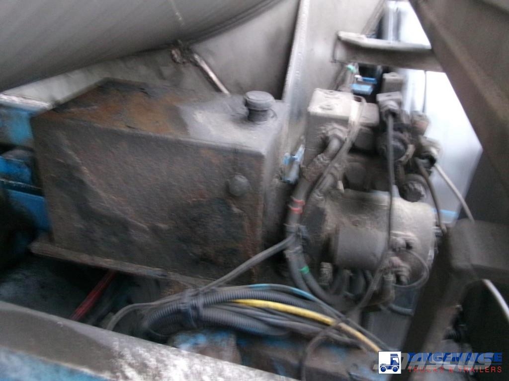 WHALE Vacuum tank inox 30 m3 / 1 comp + pump Poluprikolice cisterne