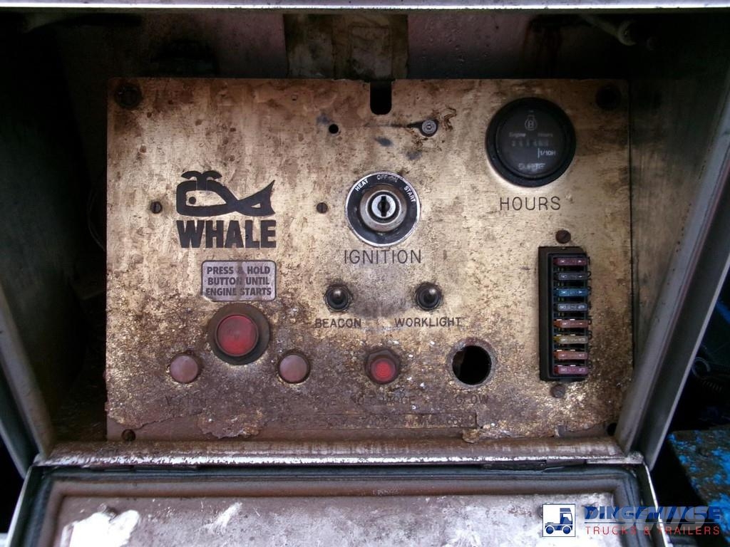 WHALE Vacuum tank inox 30 m3 / 1 comp + pump Poluprikolice cisterne