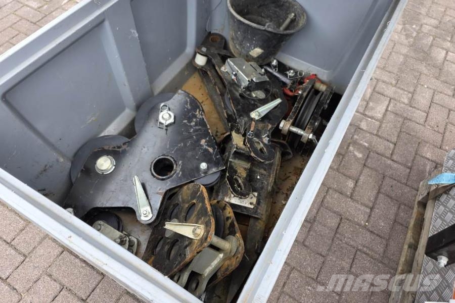 Jekko JF545CDH-2 Diesel/Electric powered, Remote Control رافعات مجنزرة