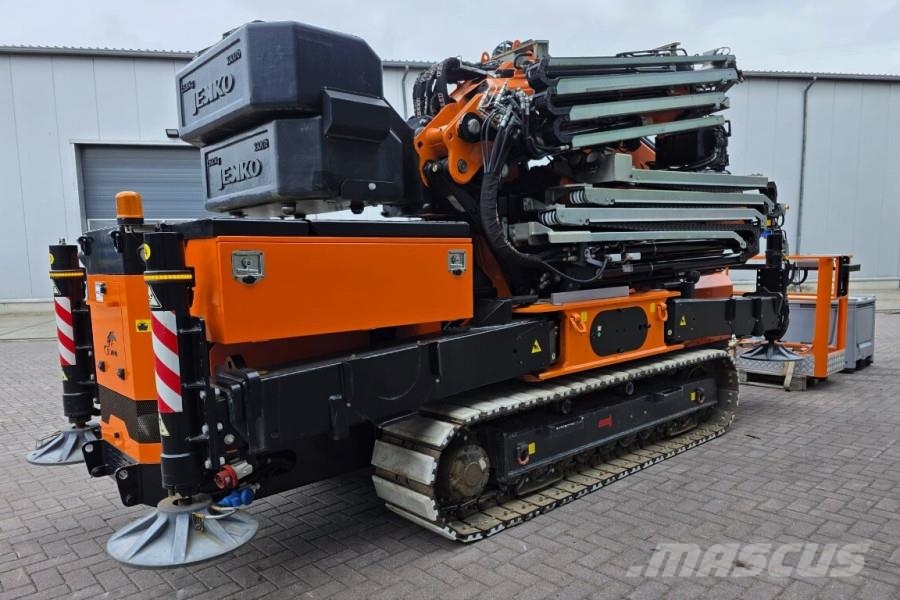 Jekko JF545CDH-2 Diesel/Electric powered, Remote Control رافعات مجنزرة