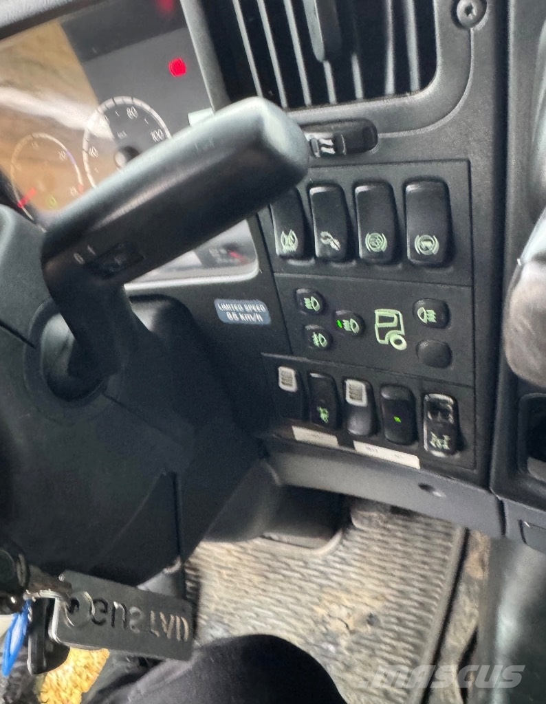 Scania R 560 ダンプ