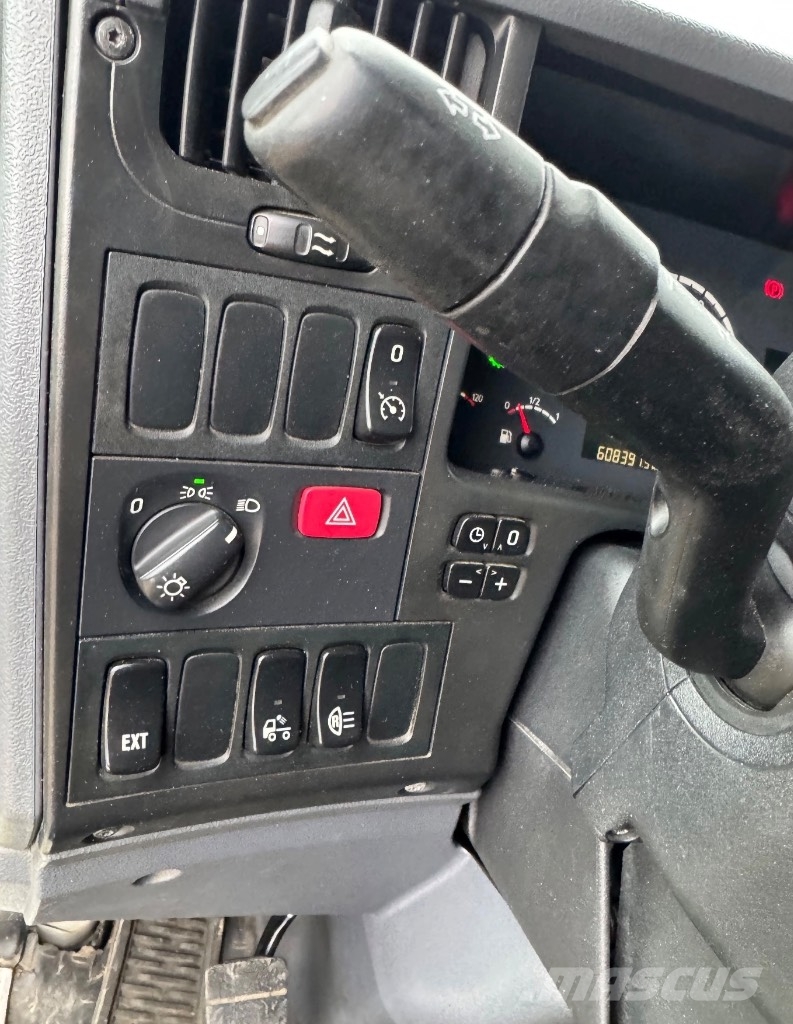 Scania R 560 ダンプ