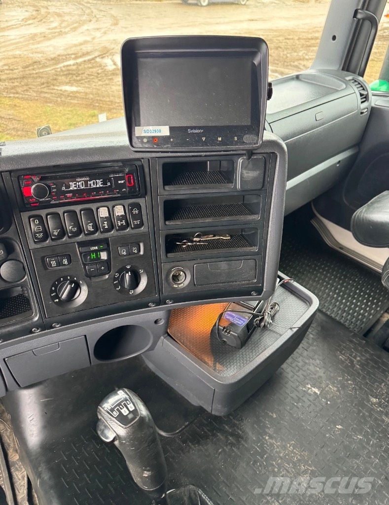 Scania R 560 ダンプ