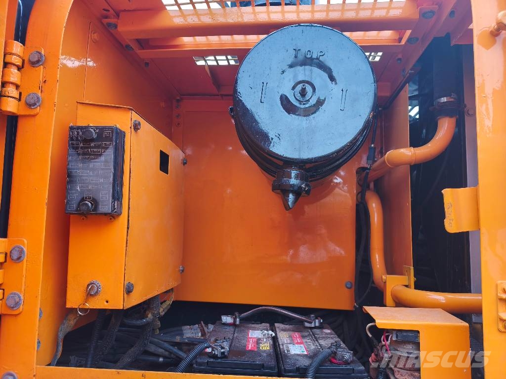 Hyundai HX 300 대형 굴삭기 29톤 이상