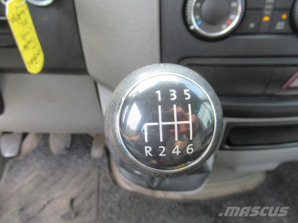 Volkswagen Crafter 32 2.0 TDI L2H2 DOKA Dubbelcabine Werkplaa Jakeluautot