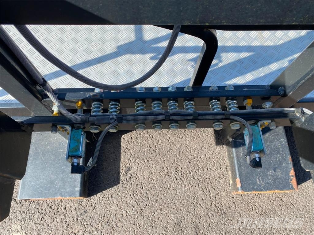 Manitou Arbeitskorb NAGELLE 2MT Muut maatalouskoneet