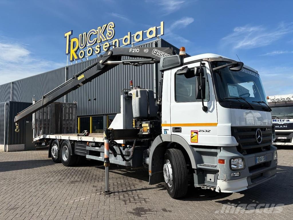 Mercedes-Benz Actros 2632 + FASSI F210--2X EXT. + REMOTE + HYDRA Nákladní vozy na přepravu automobilů