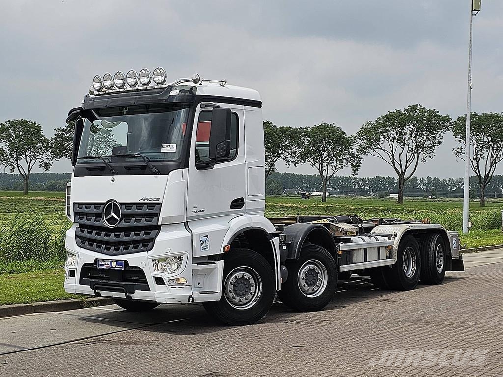 Mercedes-Benz ARCOS 3243 شاحنات الرافعات الخطافية