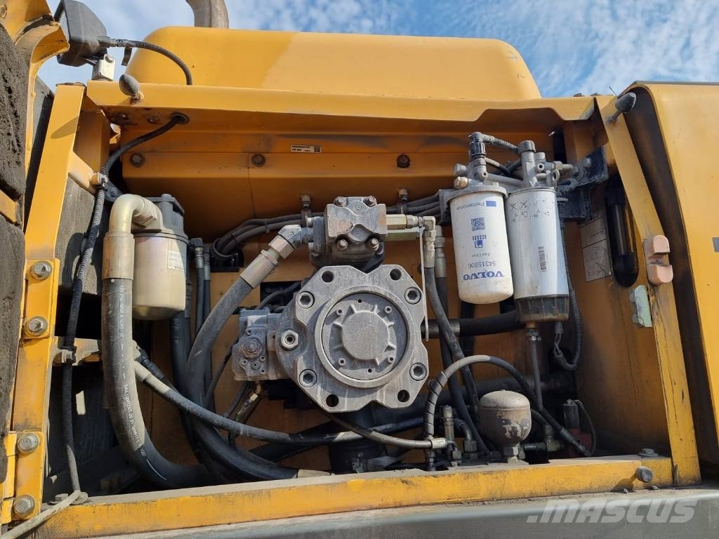 Volvo EC 360 C L Pelle sur chenilles