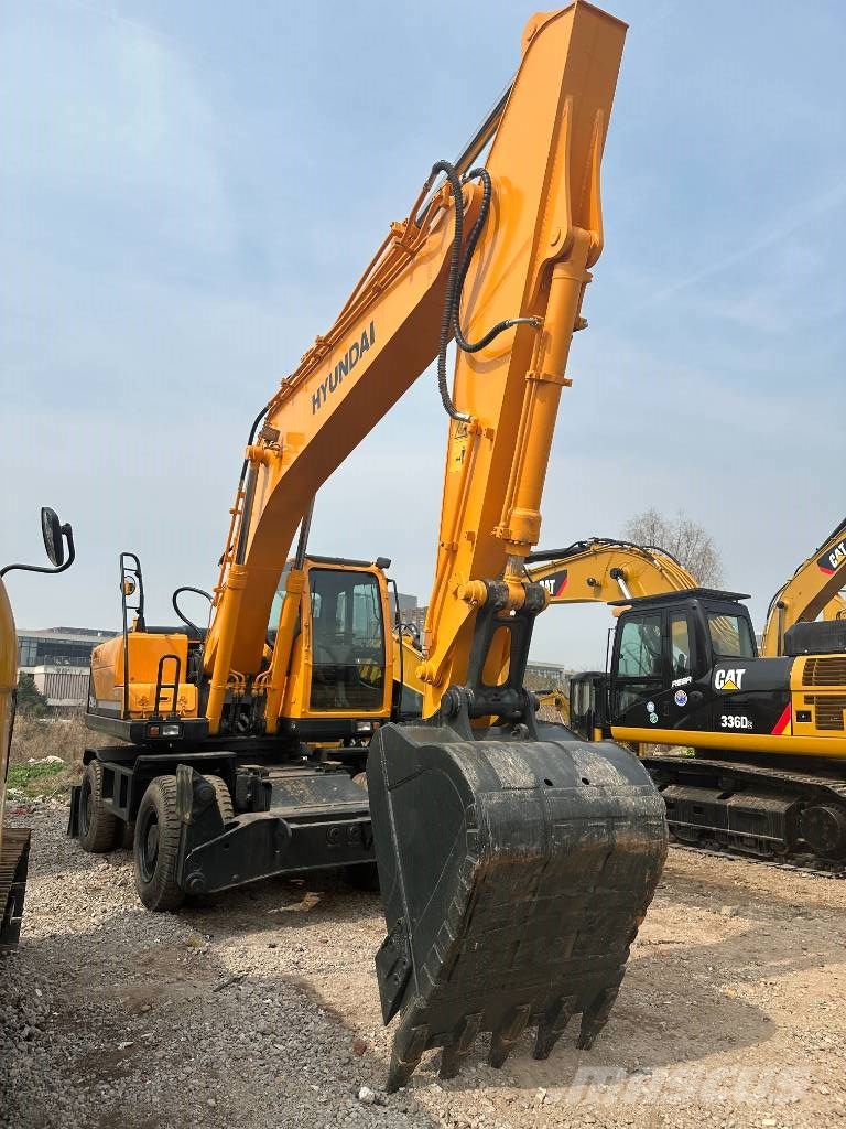 Hyundai Robex 210 W-9 Wheeled excavators
