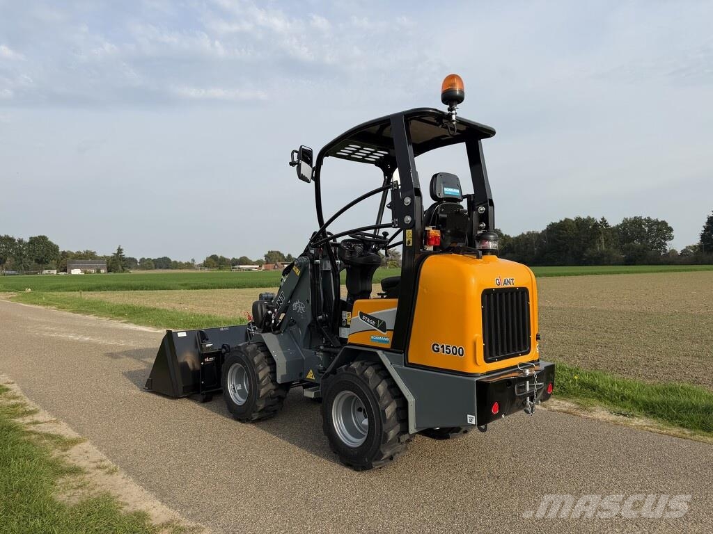 GiANT G1500 minishovel / kniklader NIEUW (vast dak, hoge Gumikerekes homlokrakodók