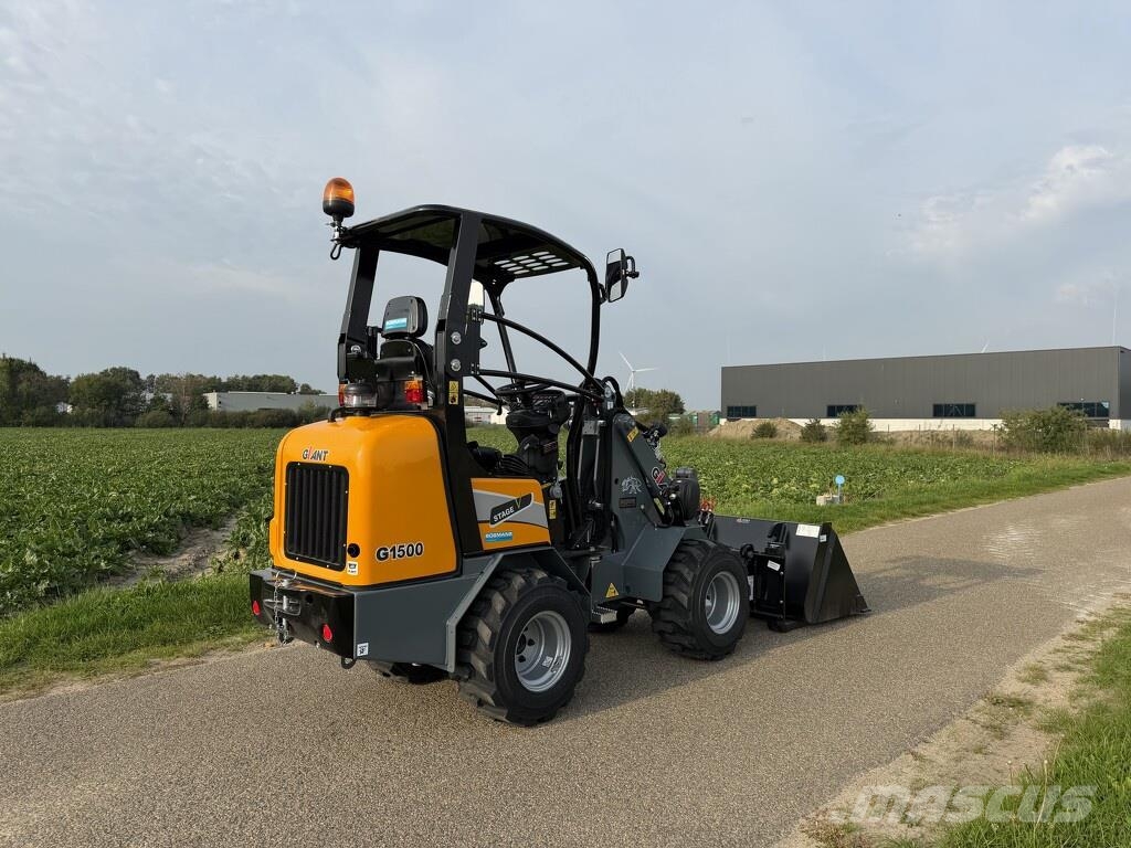 GiANT G1500 minishovel / kniklader NIEUW (vast dak, hoge Gumikerekes homlokrakodók