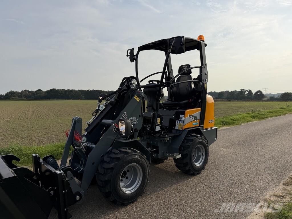 GiANT G1500 minishovel / kniklader NIEUW (vast dak, hoge Gumikerekes homlokrakodók