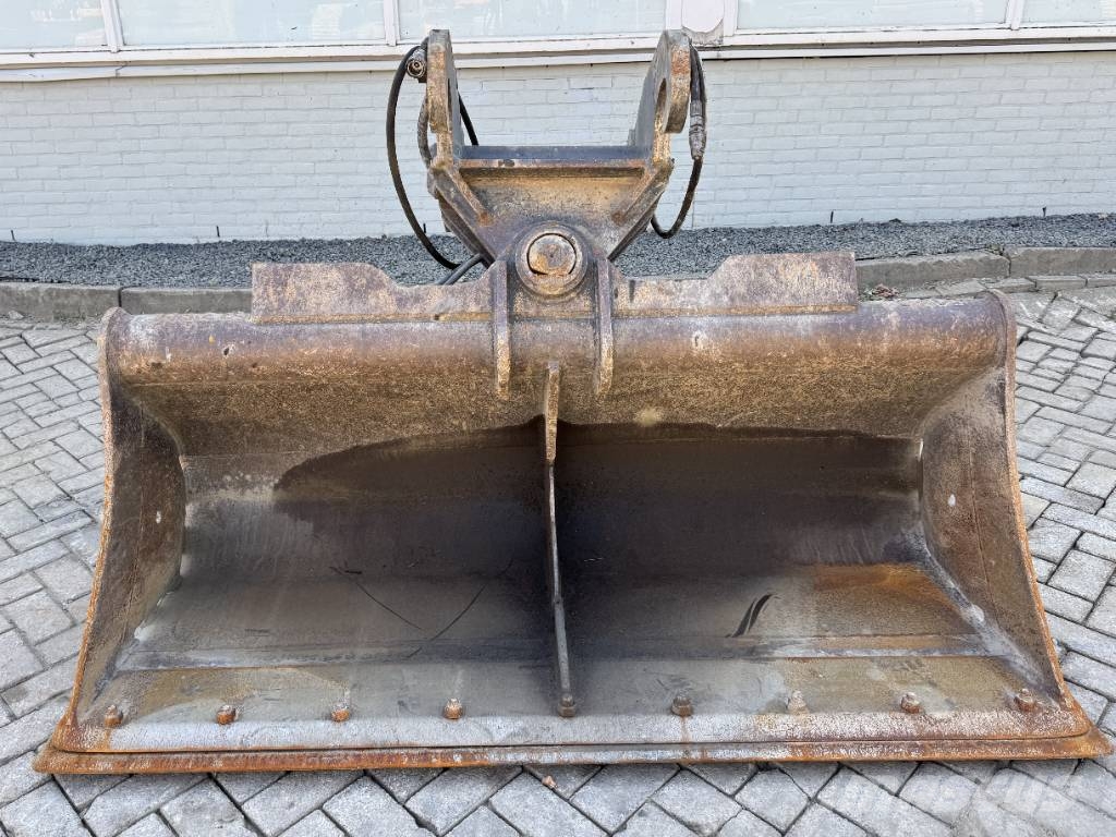 Verachtert CW40 hydraulic tilting bucket Kausi