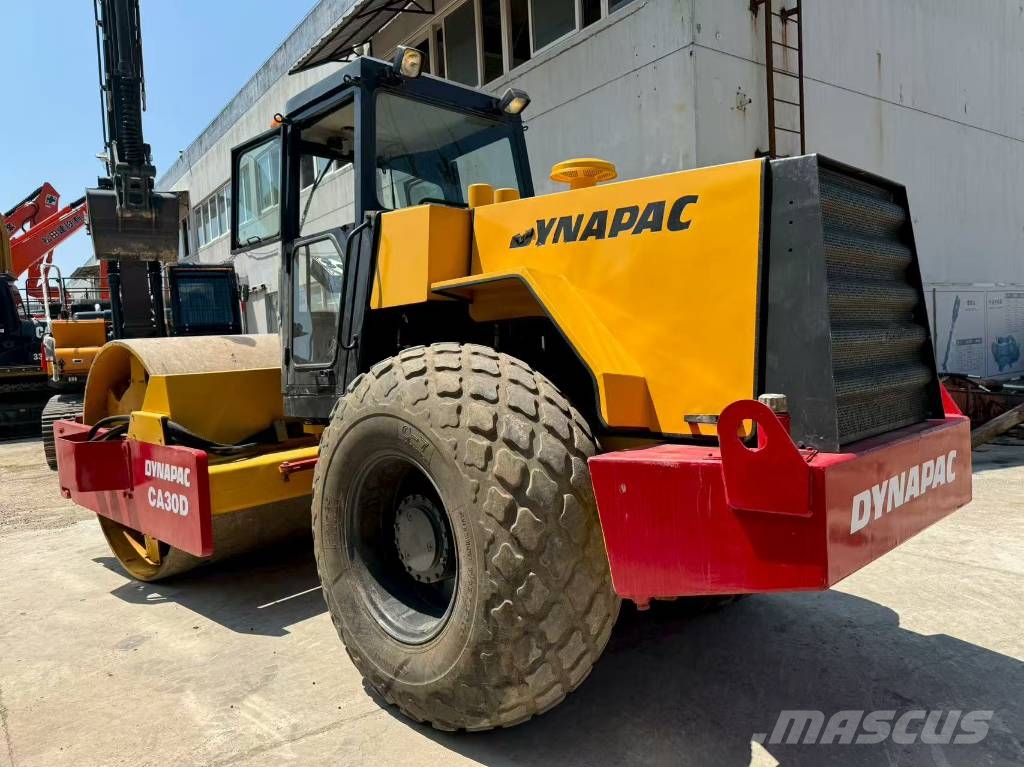 Dynapac CA 30 D Οδοστρωτήρες μονού κυλίνδρου