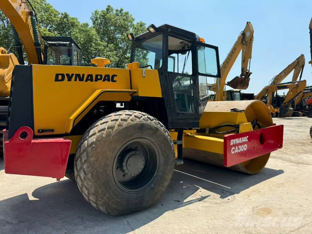 Dynapac CA 30 D Οδοστρωτήρες μονού κυλίνδρου