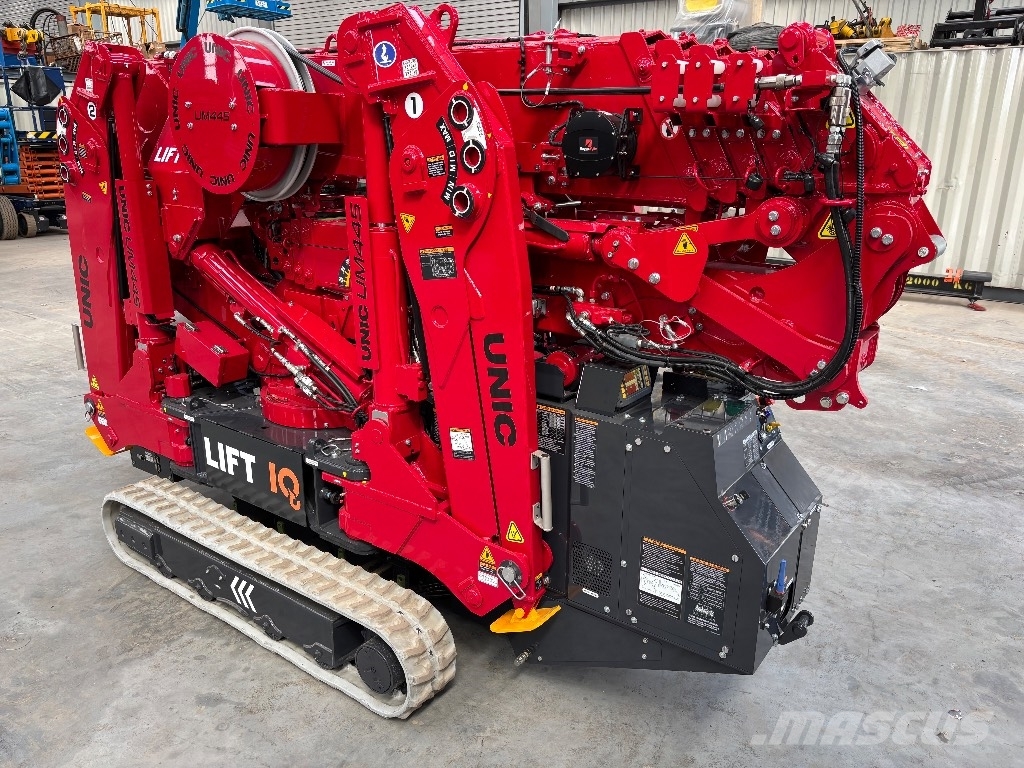 Unic UM 445 全路面起重機/吊車
