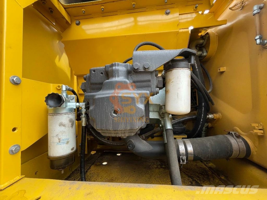 Komatsu PC 240-8 Верижен екскаватор