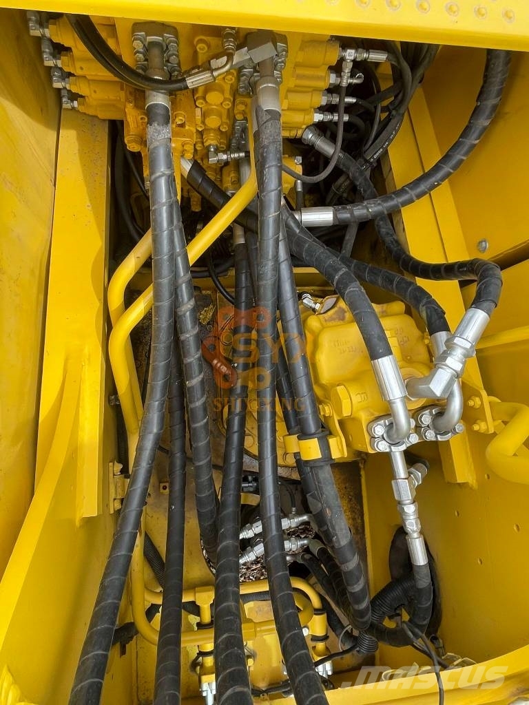 Komatsu PC 240-8 Верижен екскаватор