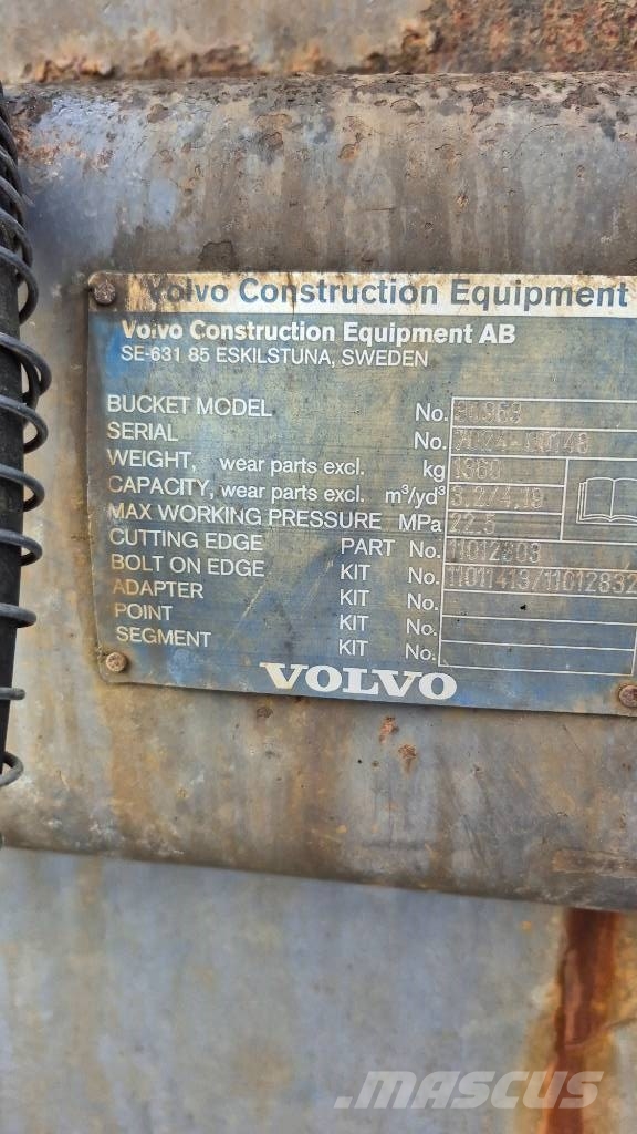 Volvo Högtippande skopa Homlokrakodó tartozékok